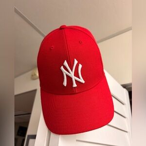 Red New York Yankees Baseball Cap